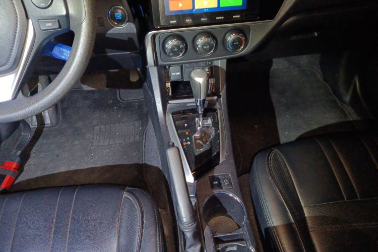 Toyota Corolla 2018 #14 Toyota Corolla 2018 car image #14
