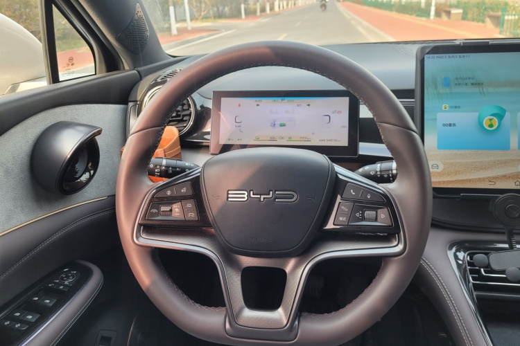 BYD Frigate 07 2024 #14 BYD Frigate 07 2024 car image #14