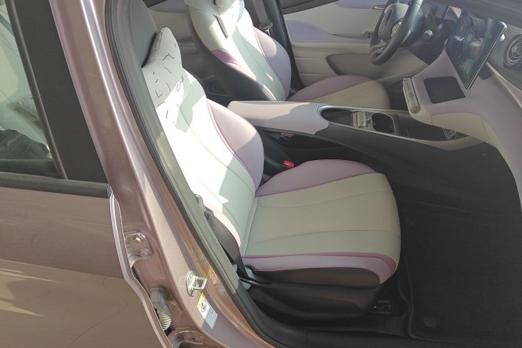 BYD Dolphin 2023 car image #14