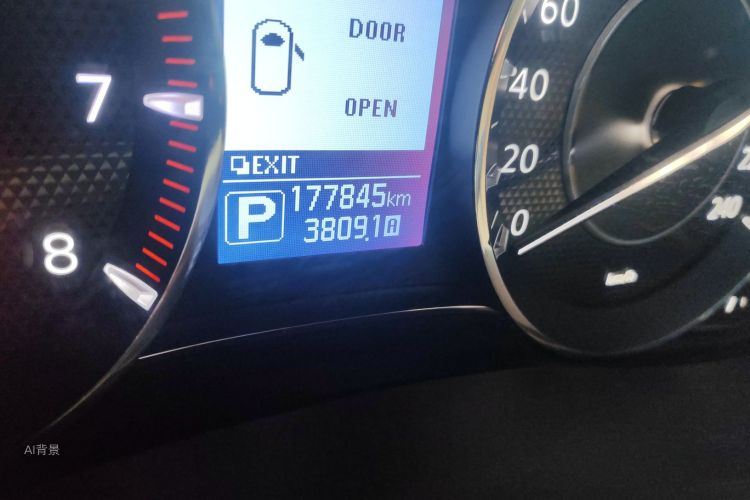 日产 途乐 2018 汽车图片 #14