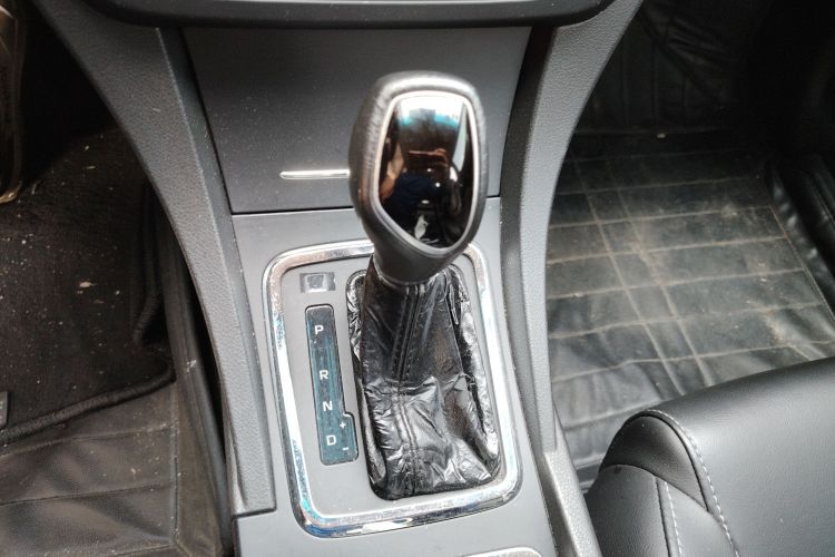Emgrand 2017 #14 Emgrand 2017 car image #14