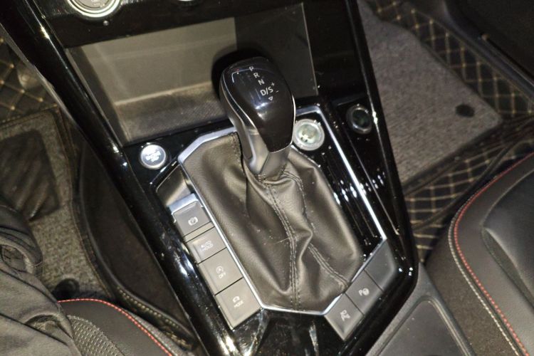 Volkswagen Tayron 2019 immagine di auto #14