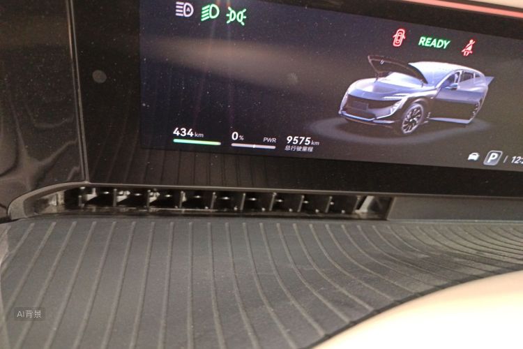 Avatr 07 2025 car image #14