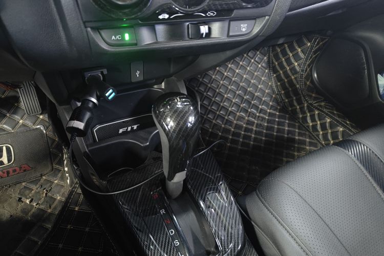 Honda Fit 2018 #14 Honda Fit 2018 car image #14