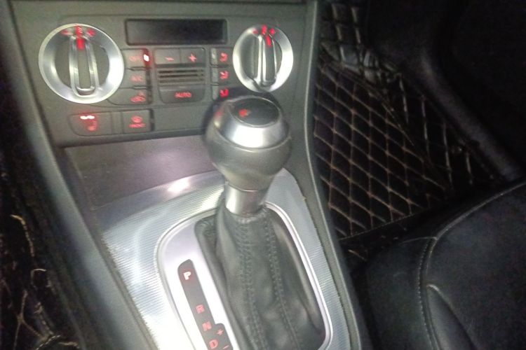 Audi Q3 2015 imagen de coche #14