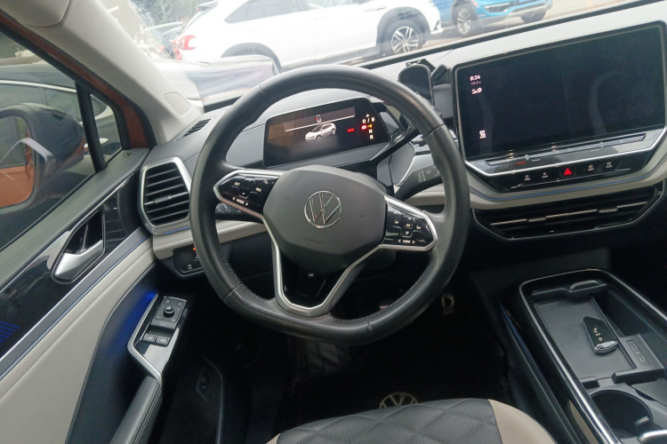 Volkswagen ID.6 Crozz 2021 immagine di auto #14