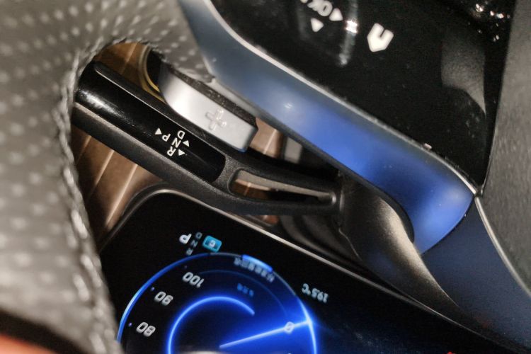 Mercedes-Benz EQE SUV 2023 #14 Mercedes-Benz EQE SUV 2023 car image #14