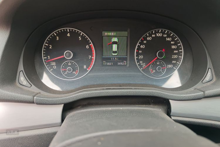 Volkswagen Passat 2014 car image #14