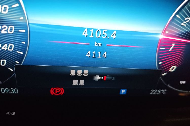 Mercedes-Benz GLB Class 2025 car image #14