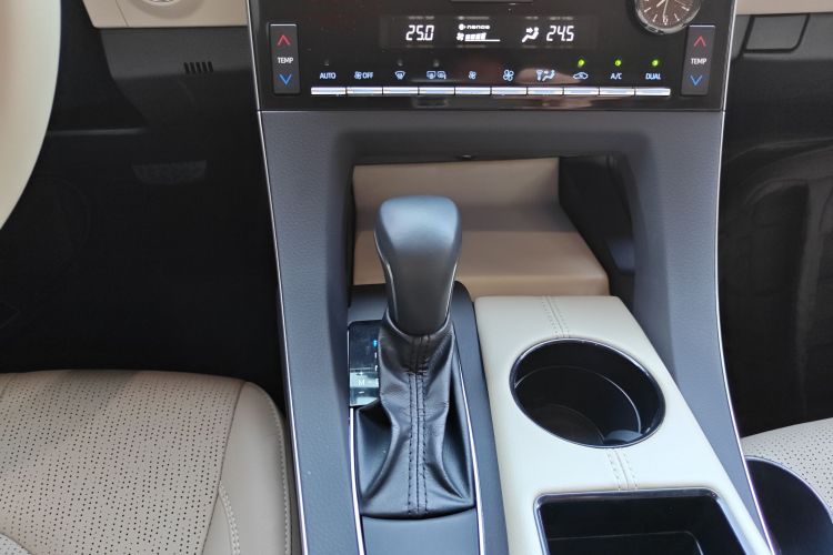 Toyota Avalon 2020 immagine di auto #14