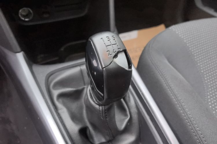 Peugeot 2008 2014 car image #14