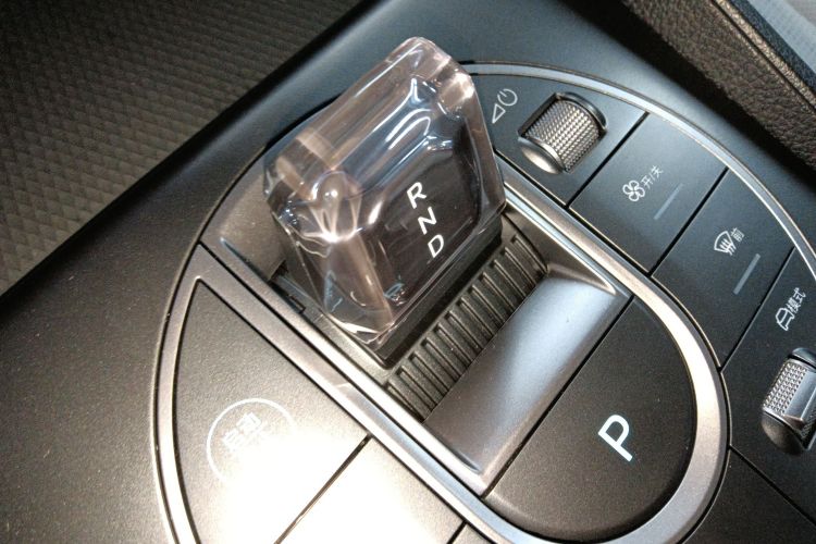 BYD Seal 05 DM-i 2025 car image #14