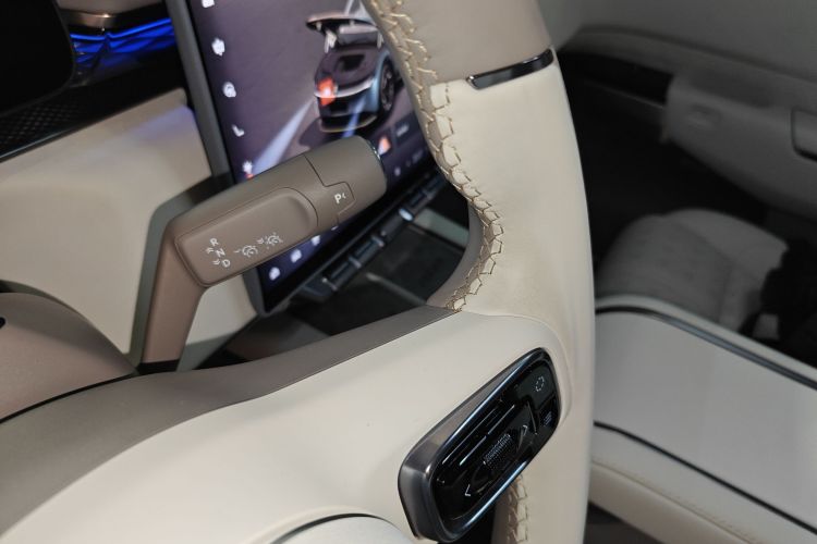 极氪 极氪7X 2025 汽车图片 #14