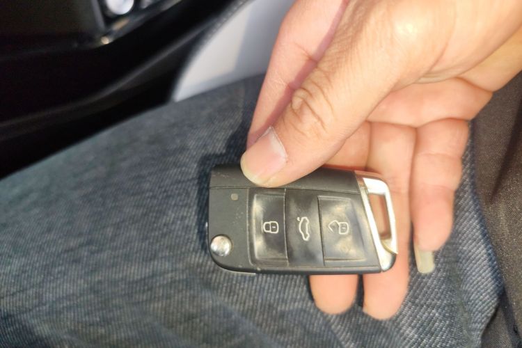 Tacqua 2023 car image #14