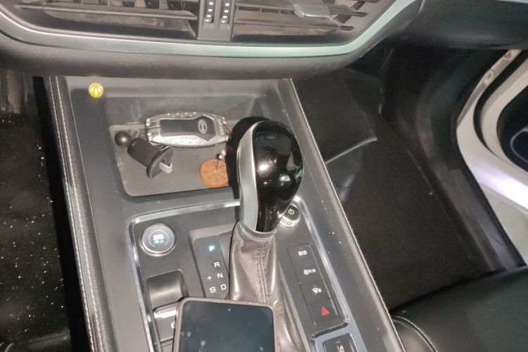 BYD Tang 2018 immagine di auto #14