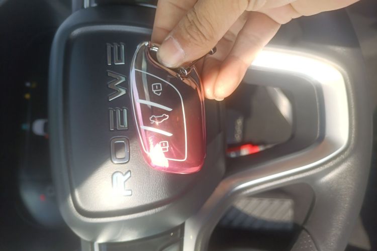 Roewe i5 2021 #14 Roewe i5 2021 car image #14