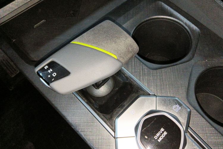 Changan UNI-V 2023 #14 Changan UNI-V 2023 car image #14