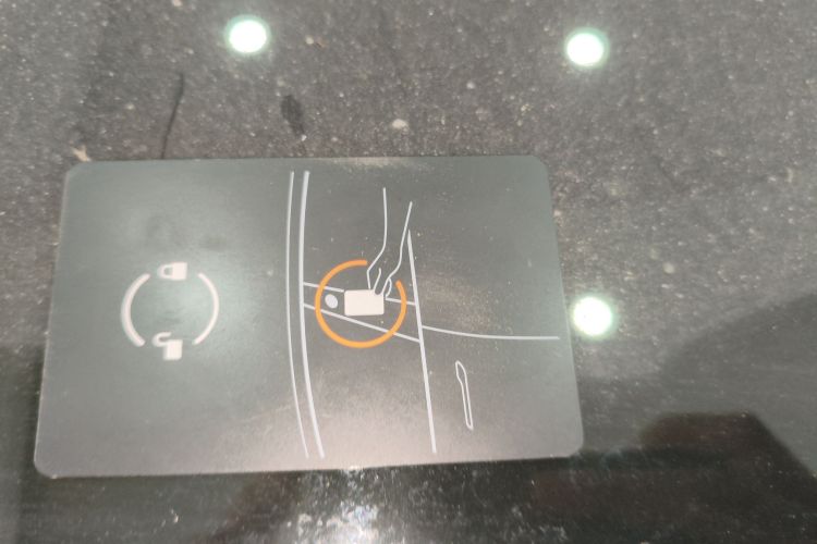 特斯拉 Model 3(进口) 2019 汽车图片 #14