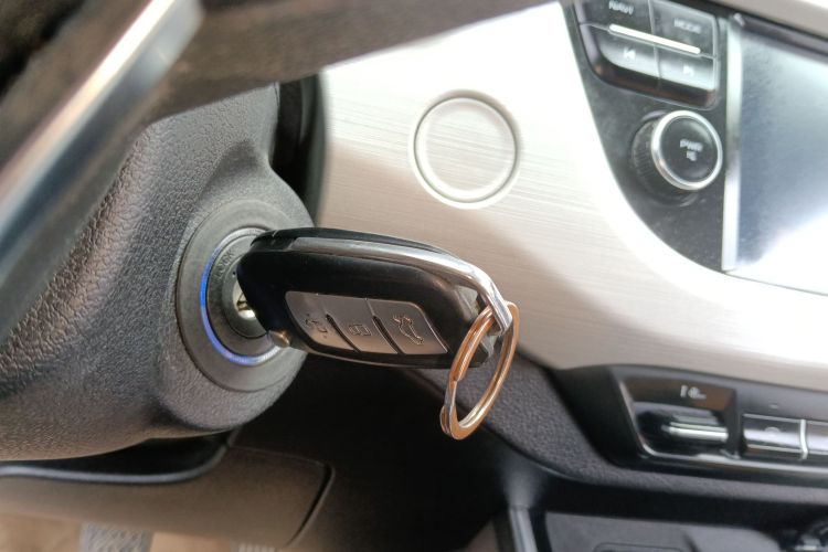 Vision X3 2021 car image #14