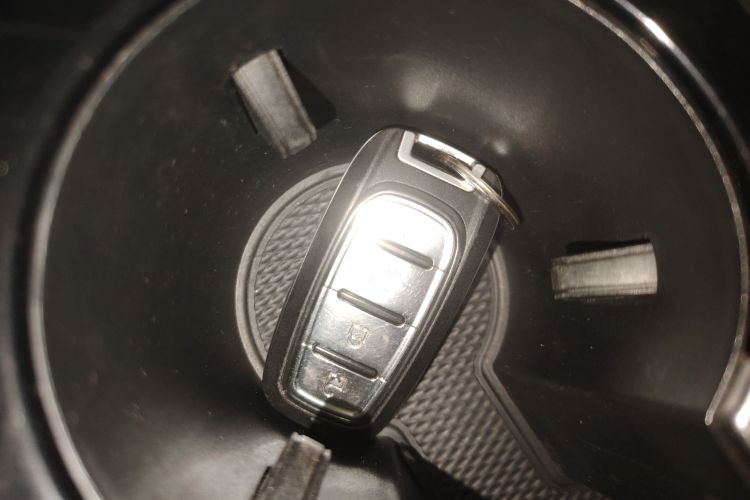 T5 EVO 2021 car image #14