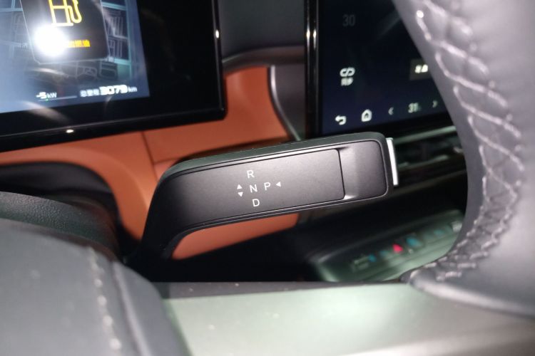 FangChengBao Tiger 7 2025 car image #14