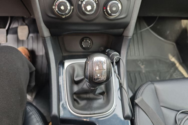 Citroen C4L 2014 immagine di auto #14