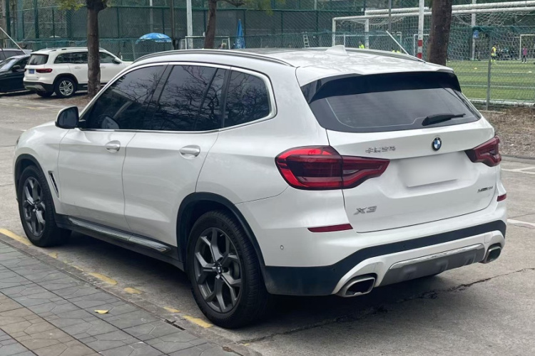 BMW X3 2020 car image #14