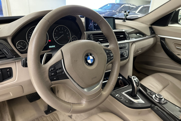 BMW 3 Series GT 2015 immagine di auto #14