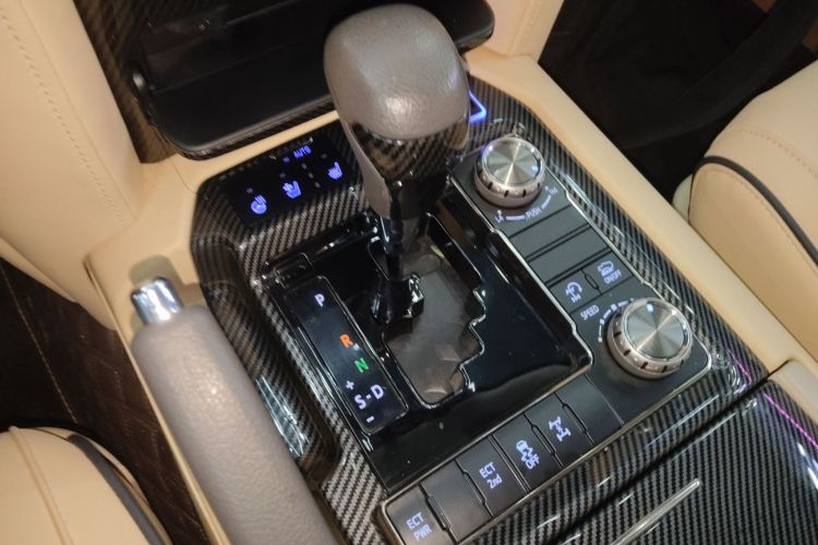 Toyota 2020 car image #14