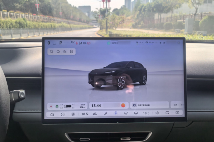 Deepal S07 2024 car image #14