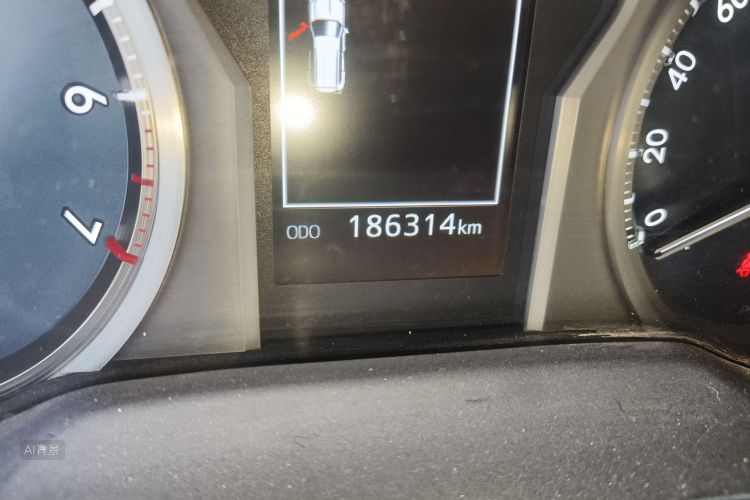 Toyota Land Cruiser Prado 2020 immagine di auto #14