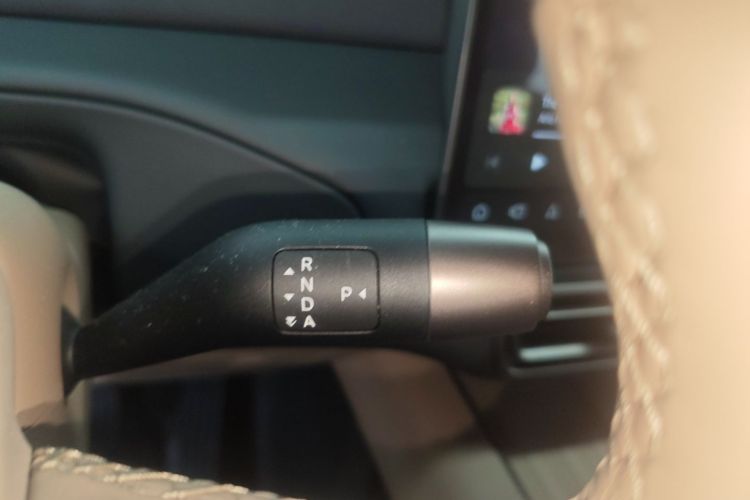 理想汽车 理想MEGA 2025 汽车图片 #14