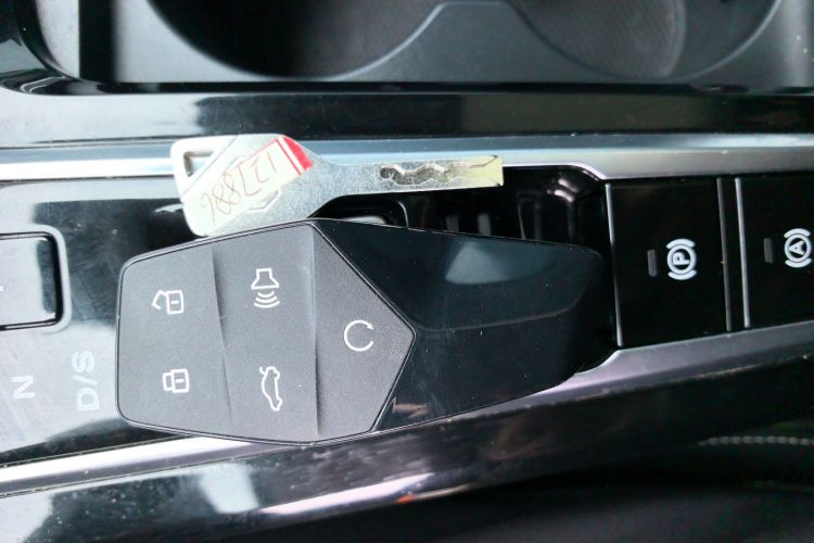 名爵 MG ONE 2023 汽车图片 #14