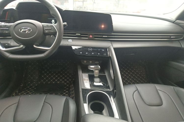 Hyundai Elantra 2020 car image #14