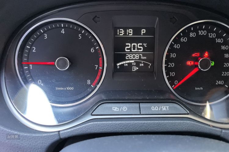 Volkswagen Polo 2015 immagine di auto #14