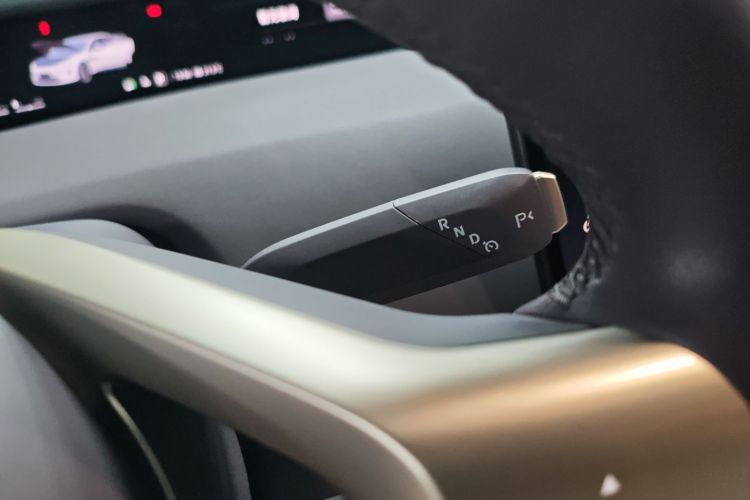 Avatr 12 2024 car image #14