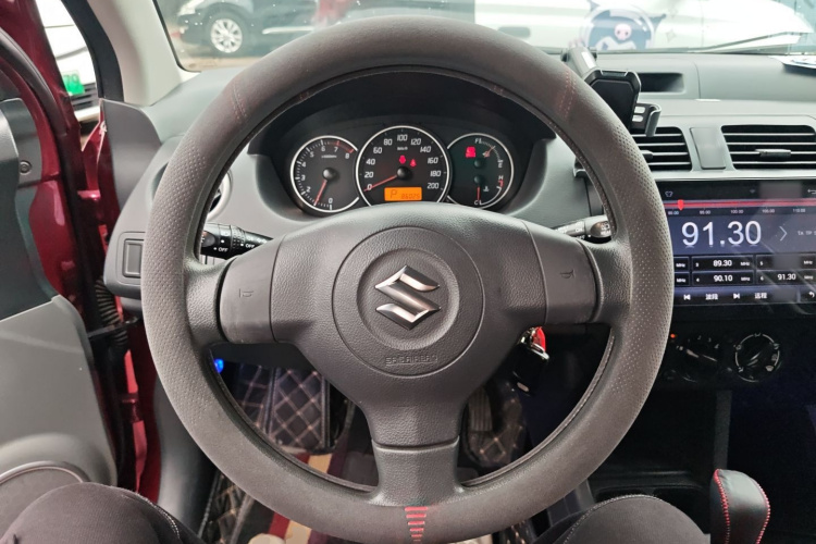 Suzuki Swift 2016 car image #14