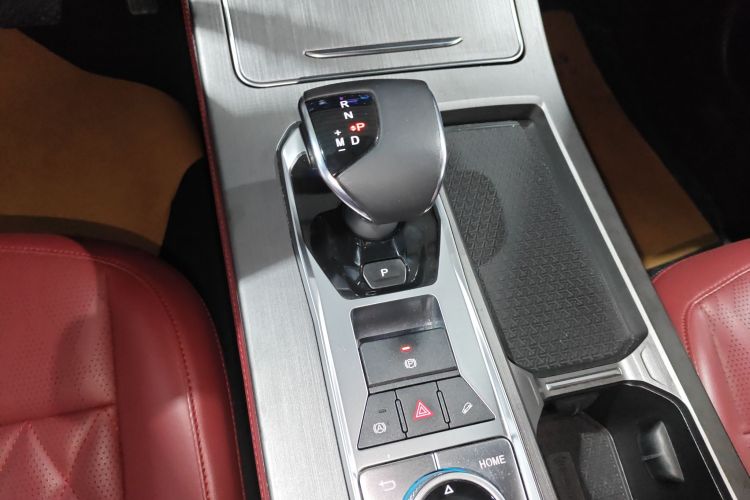 X70 PLUS 2024 #14 X70 PLUS 2024 car image #14