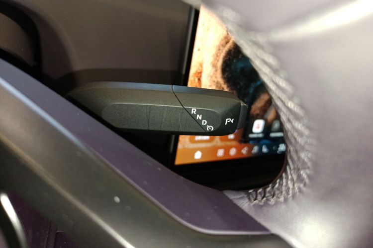 Avatr 06 2025 car image #14