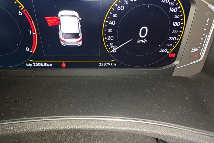 Volkswagen T-Roc 2019 car image #14