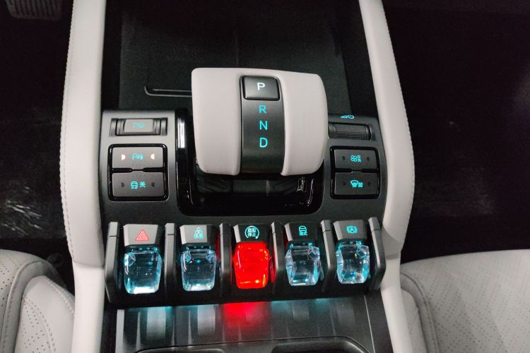 FangChengBao 2026 car image #14