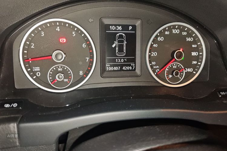 Volkswagen Tiguan 2015 صورة سيارة #14