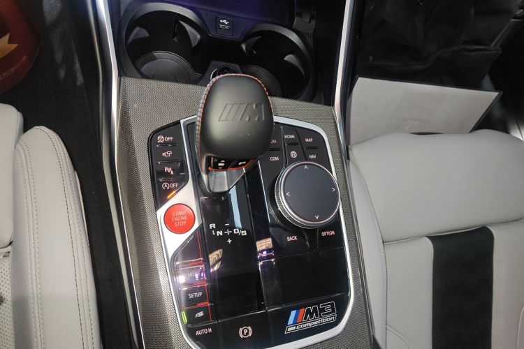 BMW M3 2022 imagem de carro #14