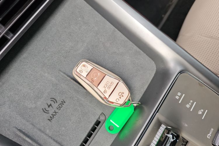 BYD Seal 07 DM-i 2024 صورة سيارة #14