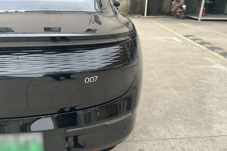 极氪 极氪007 2024 汽车图片 #14