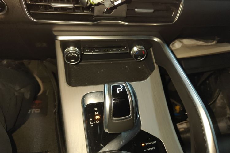 GEELY Coolray New Energy 2020 car image #14