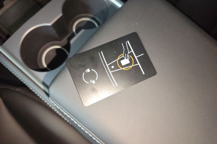 特斯拉 Model Y 2023 汽车图片 #14