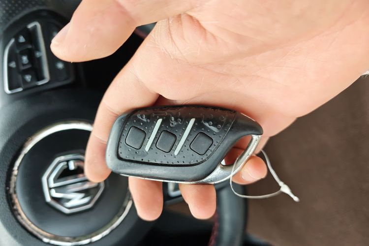 MG HS 2019 صورة سيارة #14