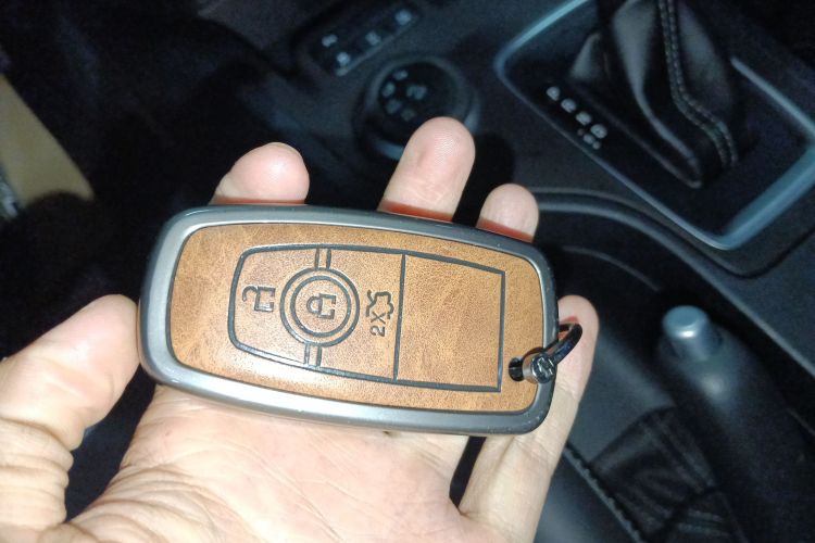 Ford Everest 2020 imagen de coche #14