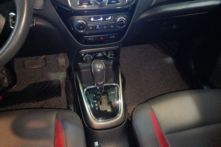 Changan CS15 2017 immagine di auto #14